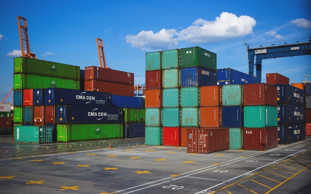 Shipping containers needing 3PL transportation services