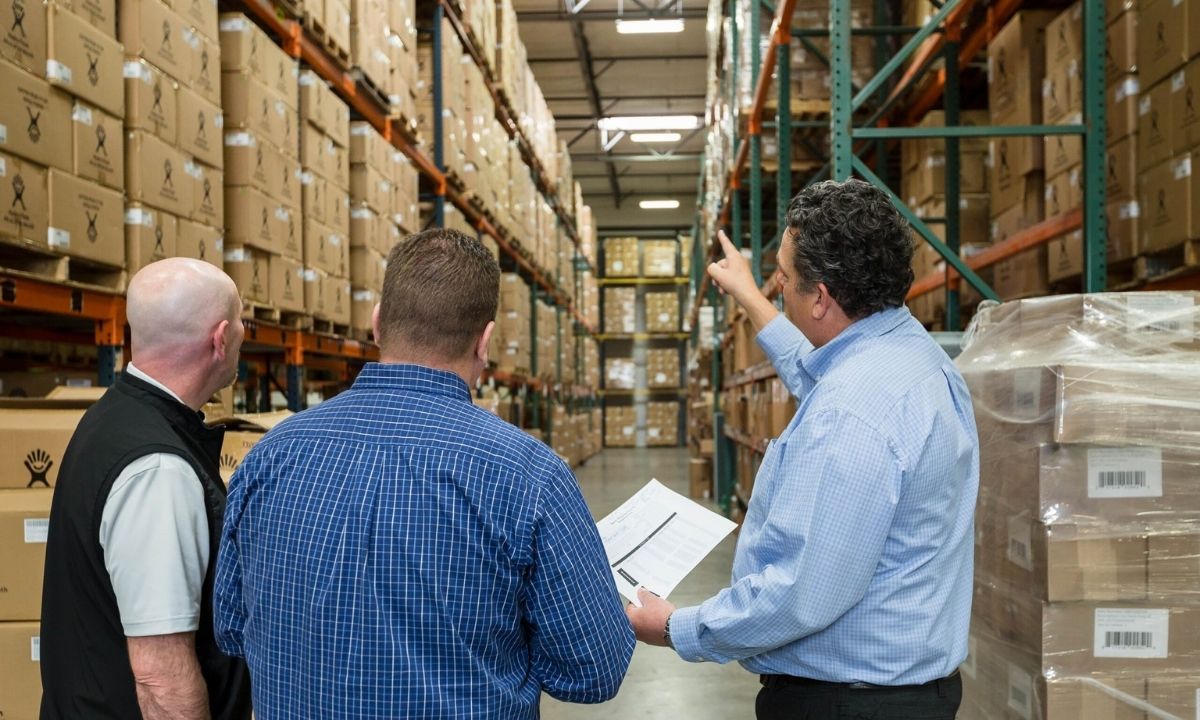 what are the advantages of cross-docking