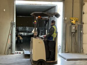 Lift loading a 53' dry van